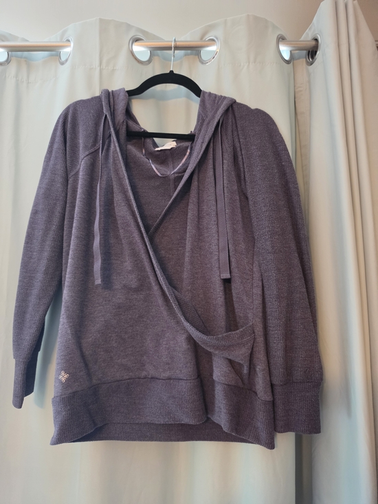 Simply Vera Vera Wang Tops - Simply Vera Vera Wang Lavender Hooded Wrap Pullover